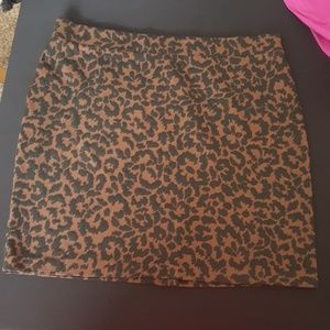 Knit leopard print mini skirt